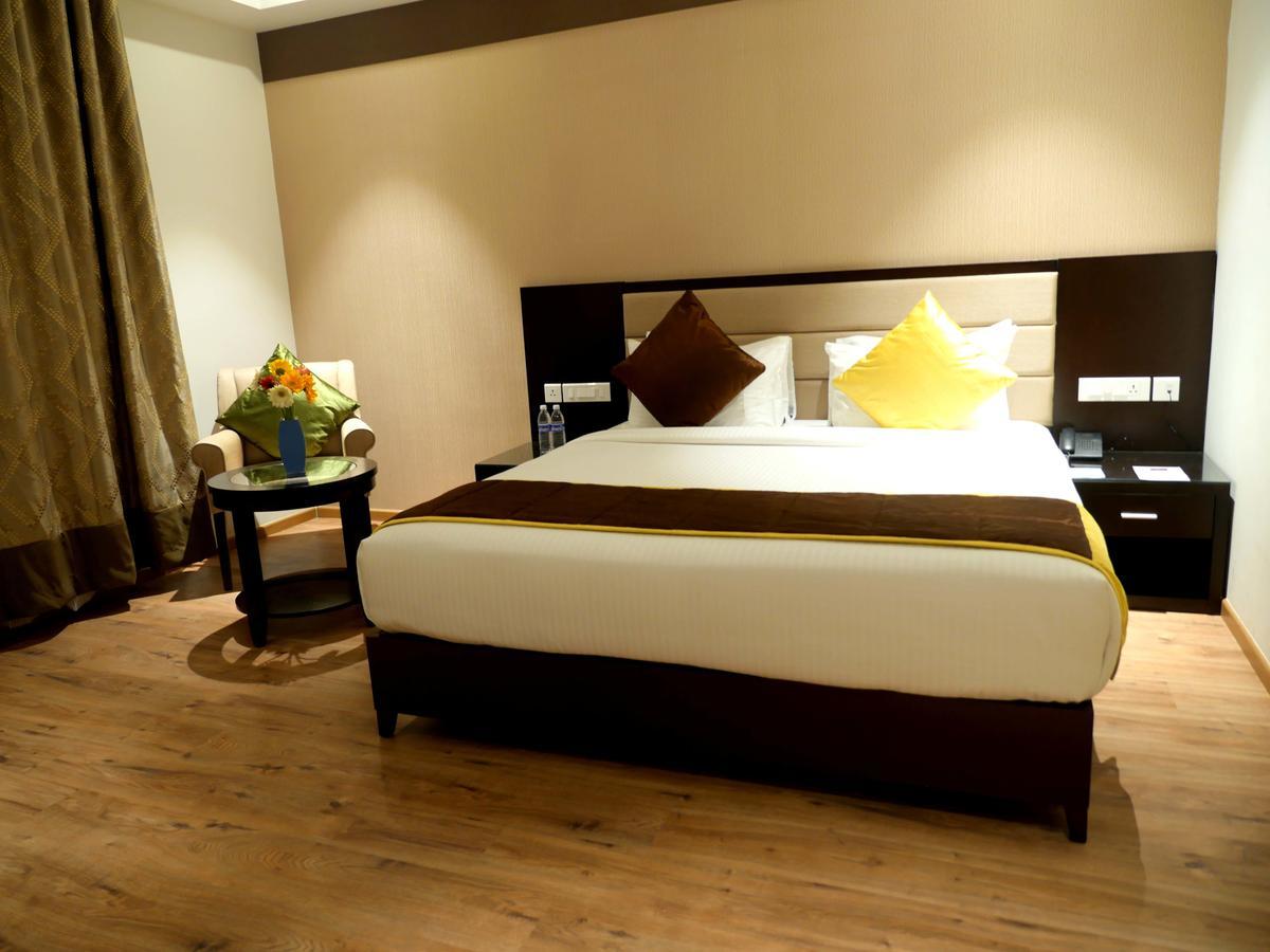 Asr Parklane Hotel Hosur Exterior photo